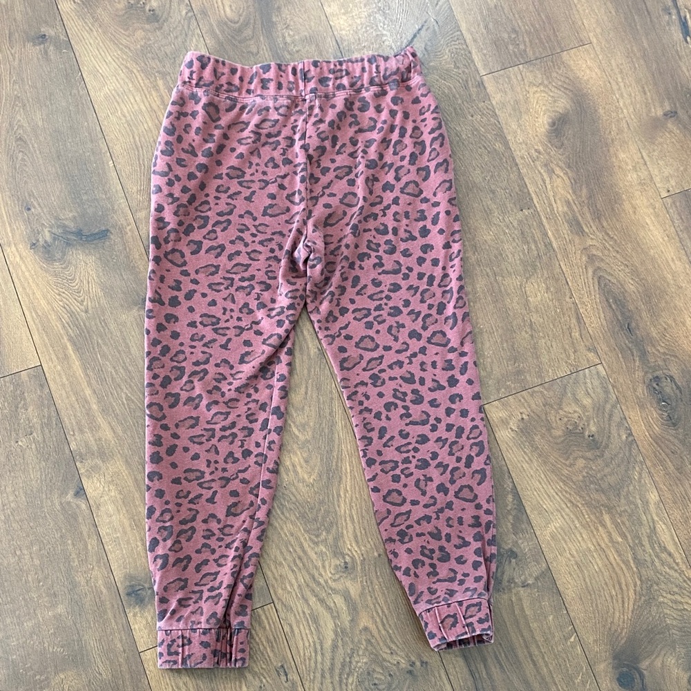Sundry Leopard Matching Sweat Set - Pullover Sweatshirt & Jogger Sweatpants S/M - Picture 7 of 9